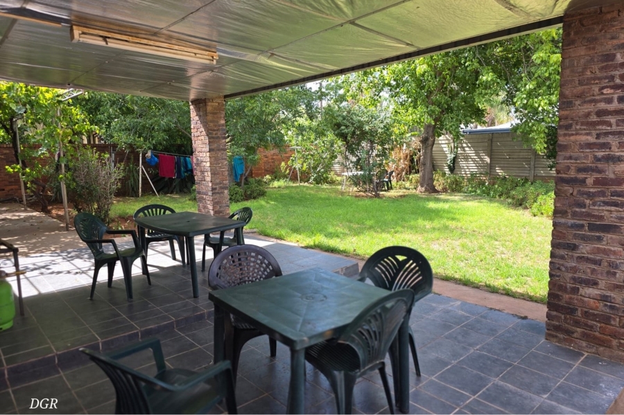 4 Bedroom Property for Sale in Herlear Northern Cape